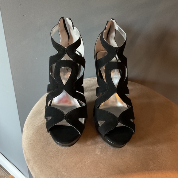 Black Cage Heels - Picture 2 of 8